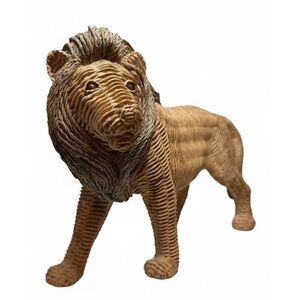 Brown & Tan Textured wicker Lion Figurine ⭐️